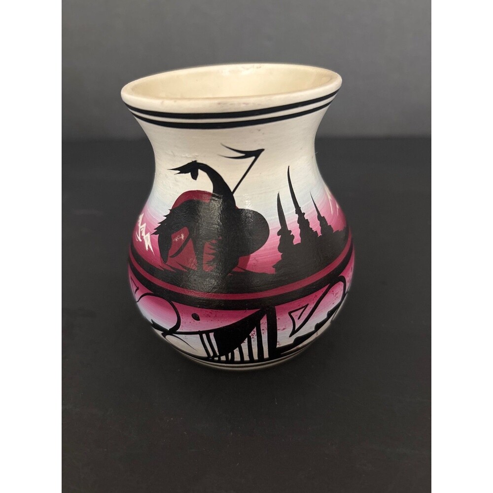 Navajo American Indian Signed Hand Painted Pottery Vase